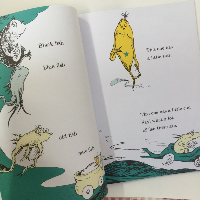 1 fish 2 fish. Dr. Seuss. «One Fish, two Fish, Red Fish, Blue Fish». Издательство «arpercollins uk - HARPERCOLLINS Publishers. One Fish, two Fish, Red Fish, Blue Fish доктор Сьюз книга. One Fish two Fish купить бу книгу.