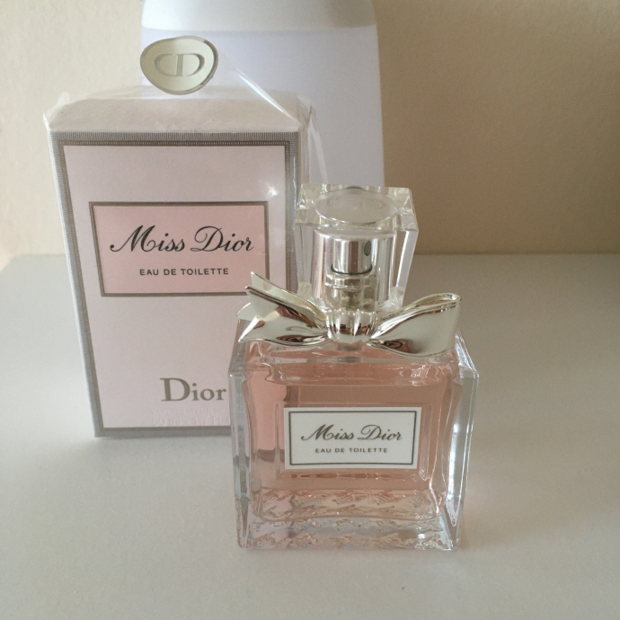 Dior price. Miss Dior 50 ml. Мисс диор 2021. Диор бальзам 1947 Miss Dior. Диор Жардин 50 мл.